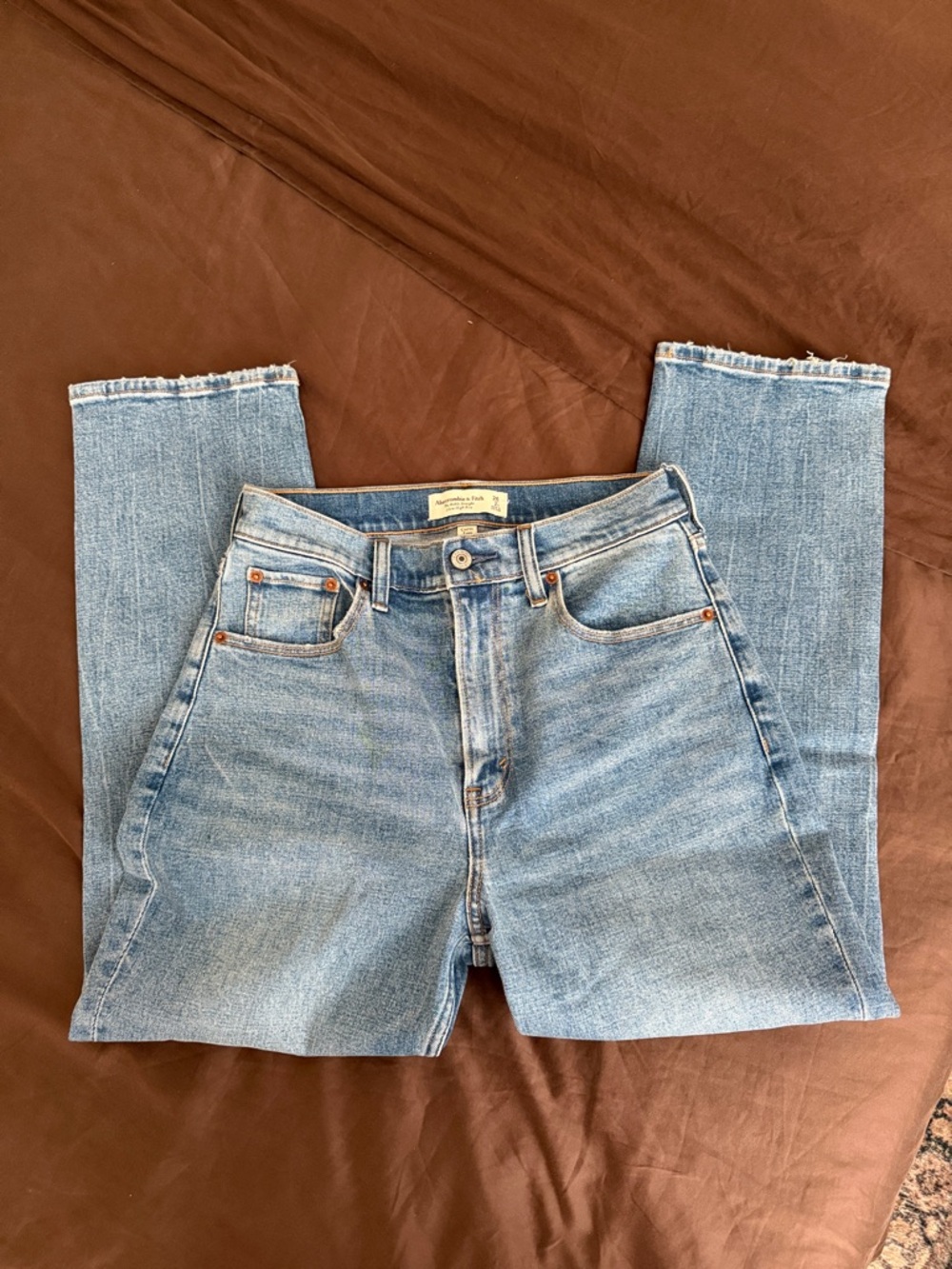 Abercrombie & Fitch Curve Love The Ankle Straight High Rise